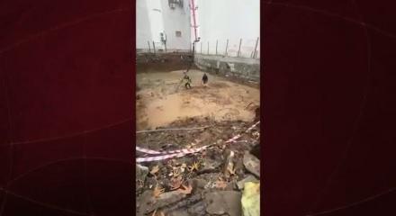 Felakete davetiye! Su dolu temele beton döktüler