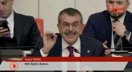 Bakan Tekin'den CHP'ye mülakat yanıtı: Sizin belediyeleriniz neden mülakat yapıyor?