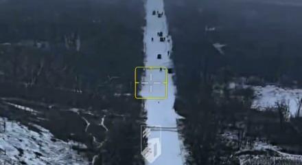 Rusya i&ccedil;in b&uuml;y&uuml;k kayıp! Ukrayna Rus askeri birliğini havadan imha edildi