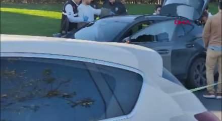  Bakırk&ouml;y'de otomobile silahlı saldırı: 1 &ouml;l&uuml; 