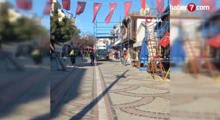 Edirne'de iş&ccedil;ilerin T&uuml;rk bayrağı hassasiyeti: &Ouml;perek kaldırdı