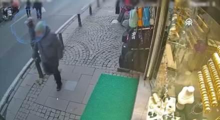 FET&Ouml; &uuml;yesi Yasir G&uuml;len İstanbul'daki operasyonla yakalandı