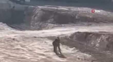 Gaziantep'te şantiyede &ccedil;ocuğu acımasızca d&ouml;vd&uuml;