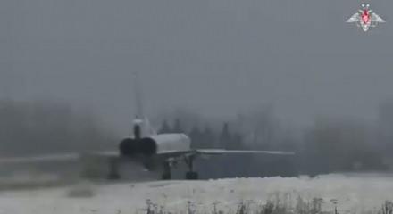 Rusya ateşle oynuyor: Uzun menzilli bombardıman u&ccedil;akları Karadeniz'de!