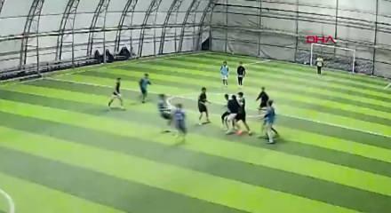 Halı sahada yetenek değil yumruklar konuştu