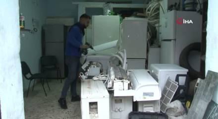  Herkes "&ouml;ld&uuml;" sandı, 11 g&uuml;n komada kaldı hayata tutundu