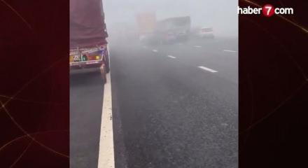 Hindistan&rsquo;da zincirleme kaza! 20 ara&ccedil; birbirine girdi