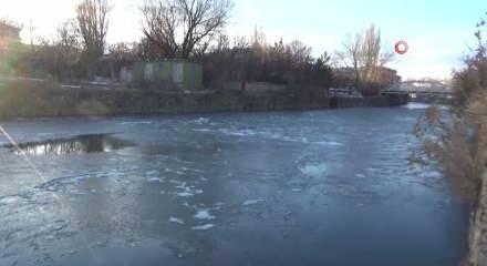 Kars’ta hava sıcaklığı eksi 15 dereceye kadar düştü