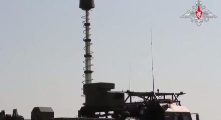 Rusya, S-500&rsquo;&uuml; ilk kez sahaya s&uuml;rd&uuml;!