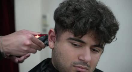 Bağcılar&rsquo;da d&uuml;nyanın en iyi kuaf&ouml;rleri engelliler i&ccedil;in yarıştı