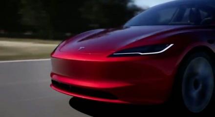 ABD'de Tesla Model 3'&uuml;n acil durum kapı a&ccedil;ma mekanizmasıyla ilgili inceleme başlatıldı