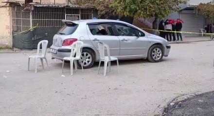 Adana'da sokak d&uuml;ğ&uuml;n&uuml;nde silahlı &ccedil;atışma!