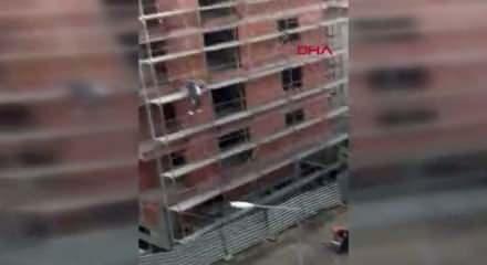 Avcılar'da iş&ccedil;ilerle mahalle sakini arasında g&uuml;r&uuml;lt&uuml; kavgası &ccedil;ıktı