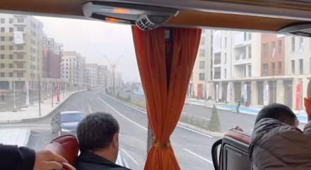 Bakan Kurum gazetecileri şehri gezdirerek anlattı