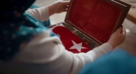 Deprem B&ouml;lgesinde tarihi teslimat! Bakan Murat Kurum'dan duygulandıran paylaşım