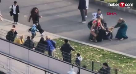 Diyarbakır&rsquo;da adliye &ouml;n&uuml;nde yumruklu ve tekmeli kavga