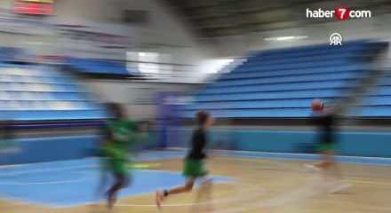 EYT ile emekli oldu: 46 yaşında profesyonel basketbola devam ediyor