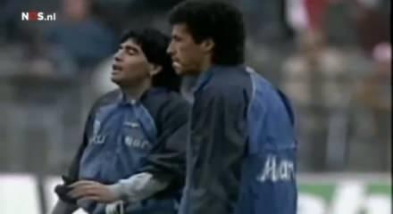 Futbolun efsanelerinden Maradona'nın hafızalara kazınan g&ouml;r&uuml;nt&uuml;s&uuml;n&uuml; J&uuml;rgen Klinsmann anlattı