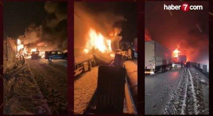 Japonya'da 50 ara&ccedil;lık zincirleme kaza