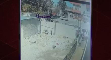 Şanlıurfa'da kontrolden &ccedil;ıkan beton mikseri dehşet sa&ccedil;tı