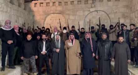 Suriye&rsquo;deki Arap aşiret liderleri Suriye devletine bağlılıklarını ilan etti