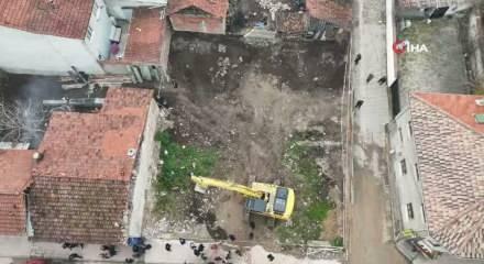 Temel i&ccedil;in kazılan yerden tarihi mezar kalıntıları &ccedil;ıktı