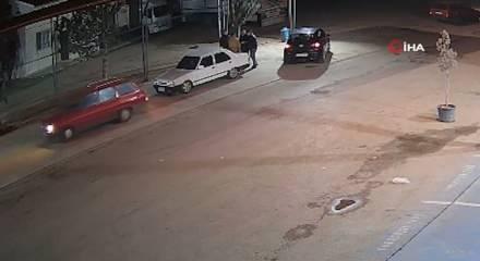 Akrabalar arasında silahlı kavga: &Ouml;nce yeğenini sonra, kazara kendisini yaraladı