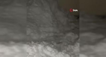 Bir &ccedil;ığ haberi de Van'dan geldi! Bir mahalle komple boşaltıldı