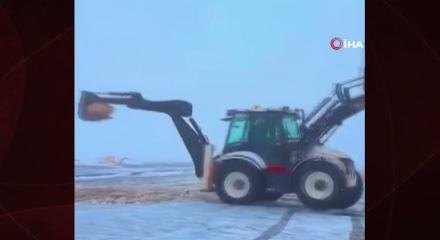 Diyarbakır'da kep&ccedil;e operat&ouml;r&uuml; iş makinasıyla drift attı
