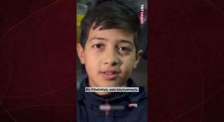 Filistinli &ccedil;ocuğun mesajı d&uuml;nyayı sardı! Jackie Chan: O an g&ouml;zyaşlarım akmaya başladı