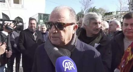 Galatasaray'ın eski milli futbolcusu G&ouml;kmen &Ouml;zdenak, son yolculuğuna uğurlandı