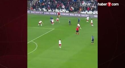 Mert G&uuml;nok, 10 yıllık s&ouml;z&uuml;n&uuml; tutup Fenerbah&ccedil;e'ye gelecek