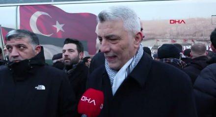 Ticaret Bakanı &Ouml;mer Bolat Filistin'e destek i&ccedil;in Galata K&ouml;pr&uuml;s&uuml;'ndeki y&uuml;r&uuml;y&uuml;şteydi