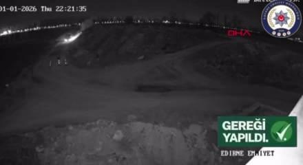 Yol kenarına hafriyat d&ouml;ken kamyon s&uuml;r&uuml;c&uuml;s&uuml;ne 63 bin lira ceza; olay anı kamerada