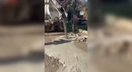 Antakya&rsquo;da kanalizasyona beton d&ouml;ken firmaya ağır ceza