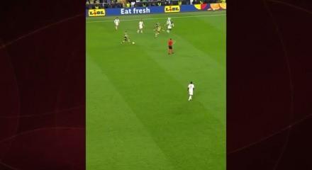 Fenerbah&ccedil;e İsmail Y&uuml;ksek i&ccedil;in gelen teklifleri reddetti