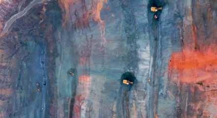 Avustralya'da 55 milyar tonluk dev demir madeni keşfi