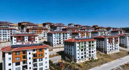 Bakan Kurum paylaştı: "Fatma teyzemizin yeni yuvasında mutluluğu daim olsun"