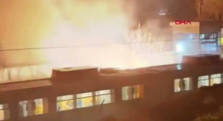 Bakırk&ouml;y'de metro durağındaki yangın s&ouml;nd&uuml;r&uuml;ld&uuml;