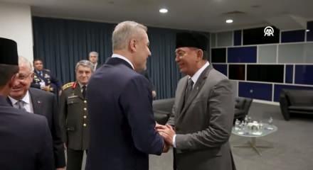 Bakanı Fidan ve G&uuml;ler  Endonezya Dışişleri ve Savunma Bakanları Sugiono ve Sjafrie Sjamsoeddin bir araya geldi
