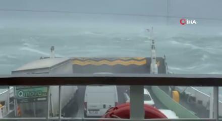 Fırtına Eskihisar-Top&ccedil;ular feribot seferlerini vurdu!