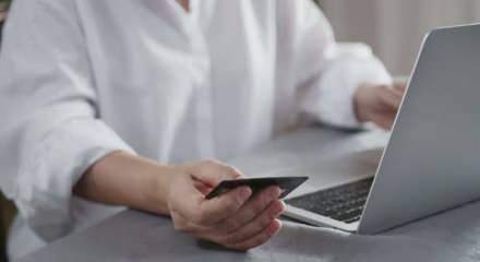 İnternet alışverişinde 30 euro altındaki alışverişlerindeki muafiyet kaldırıldı