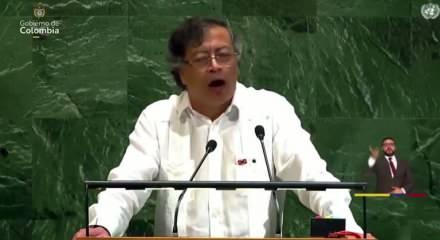 Kolombiya Devlet Başkanı Petro: Kolombiya'yı savunmak i&ccedil;in elime silah almaya hazırım