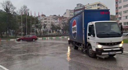 Meteoroloji'den 4 b&ouml;lgeye son dakika uyarısı!