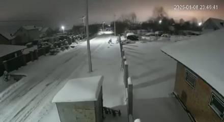 Rusya, Oreşnik f&uuml;zeleriyle vurdu! Geceyi g&uuml;nd&uuml;ze &ccedil;evirdi! Saldırı anı kamerada