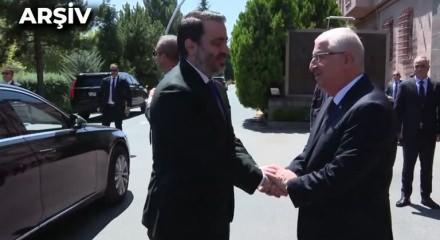 Savunma Bakanı Yaşar G&uuml;ler ,Suriyeli meslektaşıyla telefonda g&ouml;r&uuml;şt&uuml;