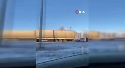 Tokat&rsquo;ta buzlanma zincirleme kazaya oldu, 5 ara&ccedil; birbirine girdi