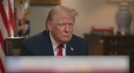 Trump bu kez de İran'ı hedef aldı: İnsanları &ouml;ld&uuml;rmeye başlarlarsa bedeli ağır olacak!