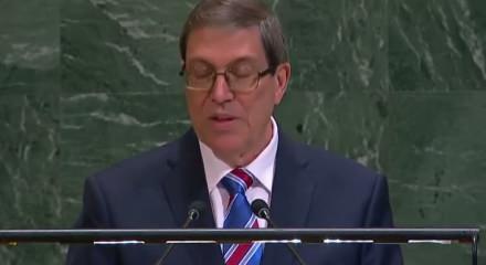 Trump'ın tehdit ettiği K&uuml;ba'dan sert cevap &ldquo;K&uuml;ba satılık değil&rdquo;