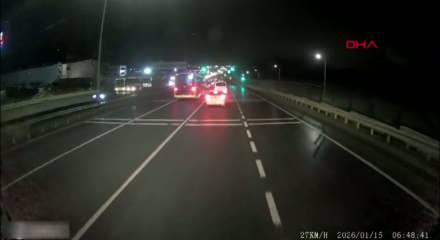 Başakşehir'de 3 İETT otob&uuml;s&uuml; &ccedil;arpıştı; 5 yaralı